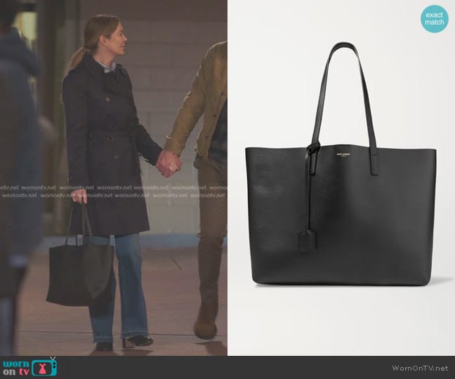 Saint Laurent East-West Tote in Smooth Leather worn by Meredith Grey (Ellen Pompeo) on Greys Anatomy