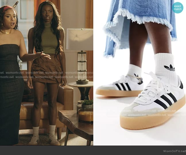 Adidas Sambae sneakers with rubber sole in white and black worn by Kiesha Williams (Birgundi Baker) on The Chi