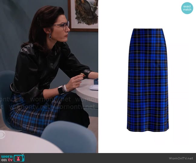 Alice + Olivia Maeve Skirt worn by Susan (Inga Schlingmann) on So Help Me Todd