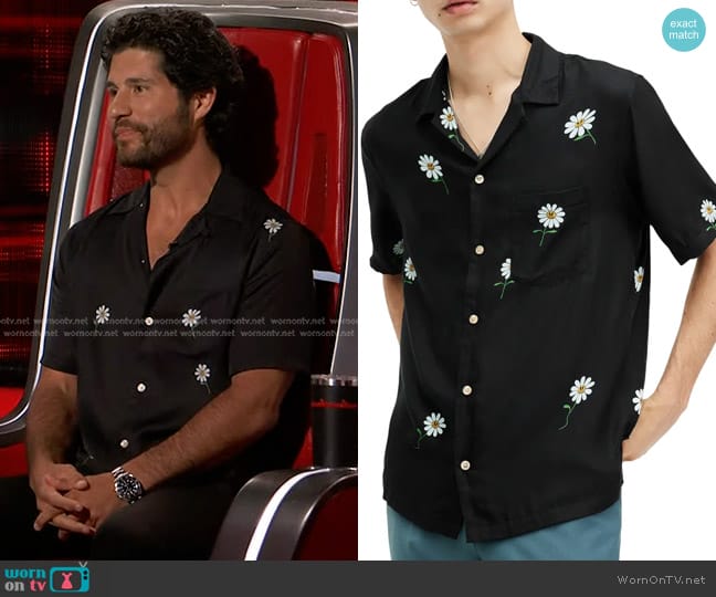 All Saints Daisical Floral Relaxed Fit Camp Shirt worn by Dan Smyers on The Voice