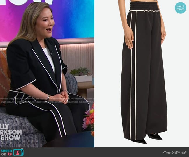 AnOnlyChild Darliston Pant worn by Ally Maki on The Kelly Clarkson Show