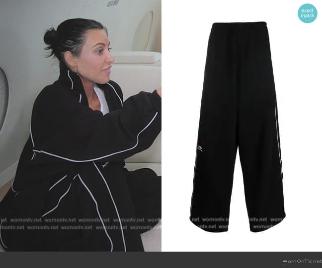 Balenciaga 3B Sports Icon track trousers worn by Kim Kardashian (Kim Kardashian) on The Kardashians