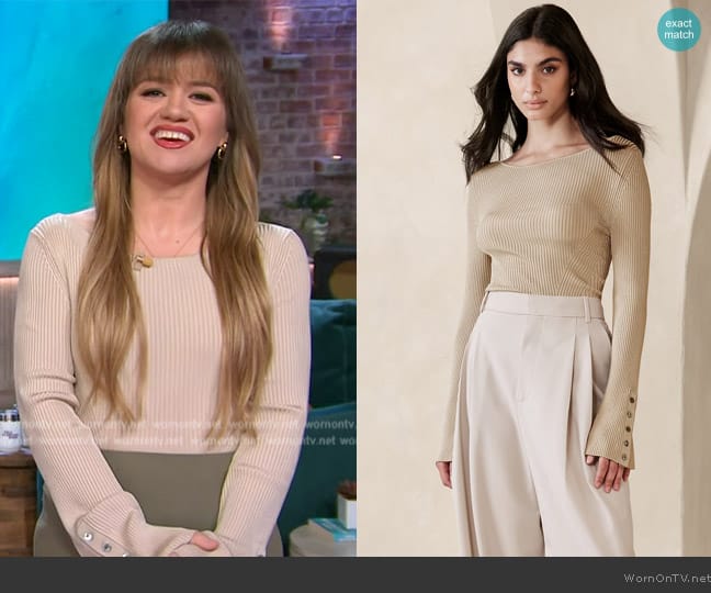 Banana Republic Jennie Boat-Neck Sweater Top worn by Kelly Clarkson on The Kelly Clarkson Show