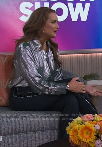 Brooke Shields' silver metallic shirt on The Kelly Clarkson Show