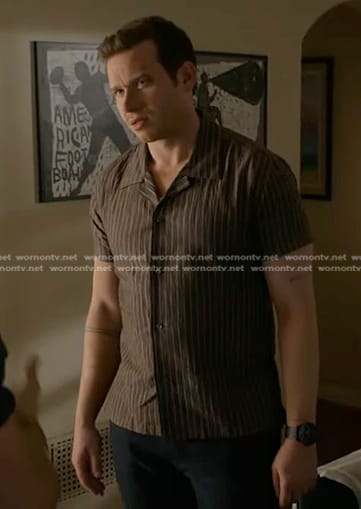 Buck's brown striped short sleeve shirt on 9-1-1