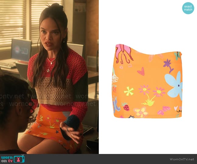 Collina Strada Floral-print asymmetric mini skirt worn by Minnie 'Mouse' Honrada (Malia Pyles) on Pretty Little Liars Original Sin