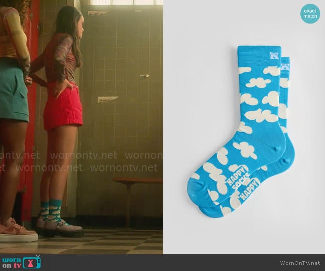 Happy Socks Cloudy Crew Sock worn by Minnie 'Mouse' Honrada (Malia Pyles) on Pretty Little Liars Original Sin