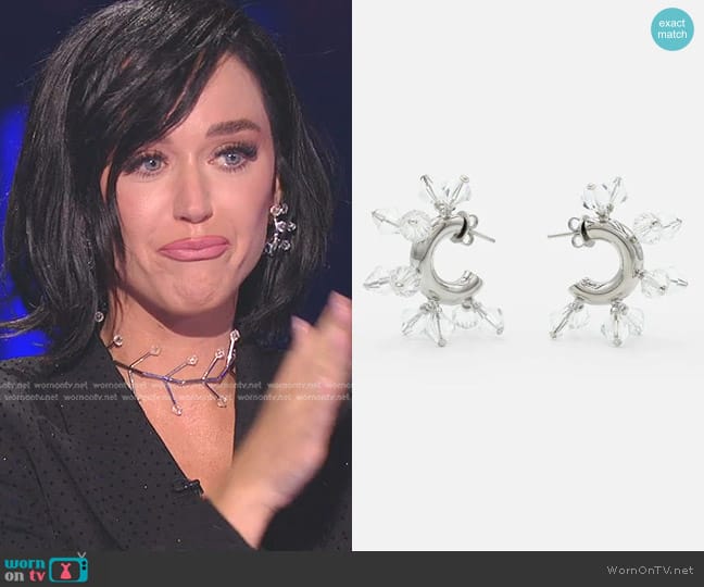 Katy’s earrings on American Idol