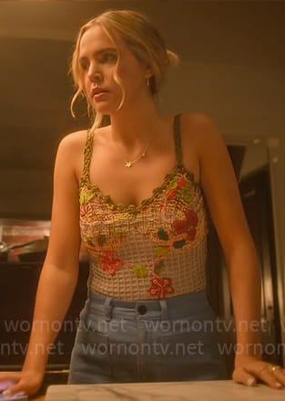 Imogen's floral applique tank top on Pretty Little Liars Summer School