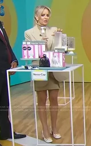 Jennifer’s white horsebit pumps on Good Morning America