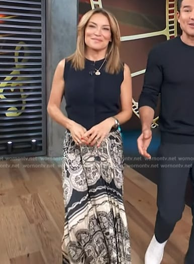 Kit’s paisley print skirt on Access Hollywood