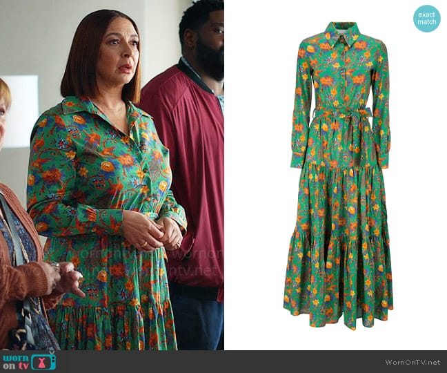 La DoubleJ Bellini Dress in Pavone Verde worn by Molly Novak (Maya Rudolph) on Loot