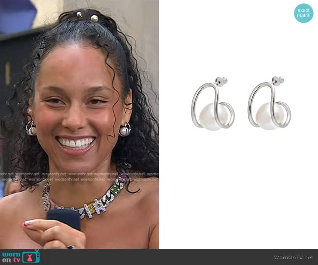 Lady Grey Pearl Swerve Earrings in Silver worn by Alicia Keys on Today