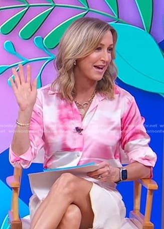 Lara's pink print blouse on Good Morning America