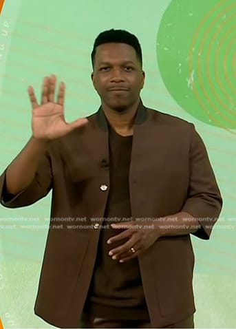 Leslie Odom Jr.’s brown shirt on Today