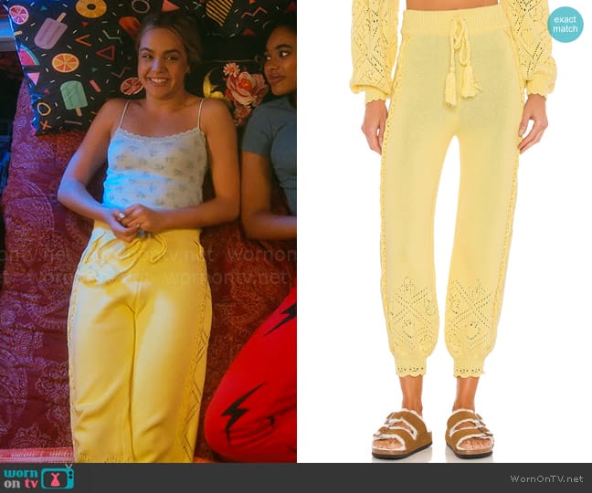 LoveShackFancy Nyla Joggers worn by Imogen Adams (Bailee Madison) on Pretty Little Liars Original Sin