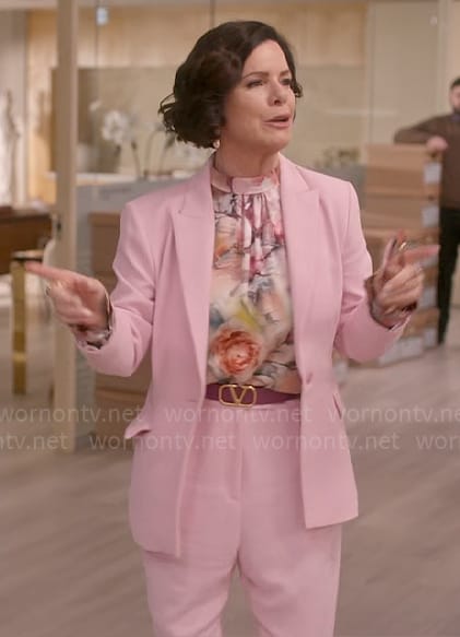 Margaret's light pink suit on So Help Me Todd