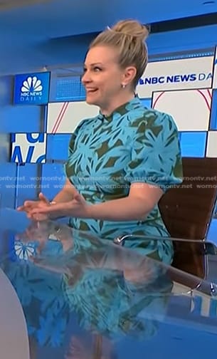 Melissa Joan Hart's blue and green floral dress on NBC News Daily