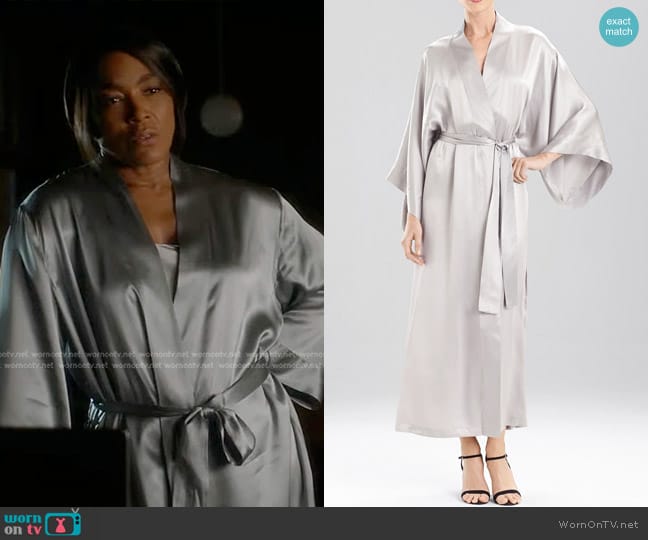 Josie Natori Key Kimono Robe worn by Athena Grant (Angela Bassett) on 9-1-1