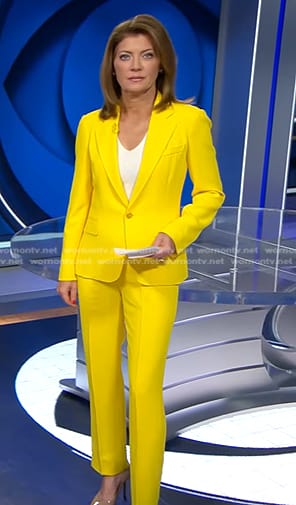 Norah’s yellow single-breasted blazer on CBS Evening News