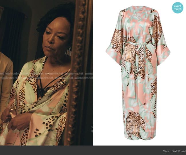 Yomisma Cover Up In Exclusive Valencia Print worn by Alicia (Lynn Whitfield) on The Chi