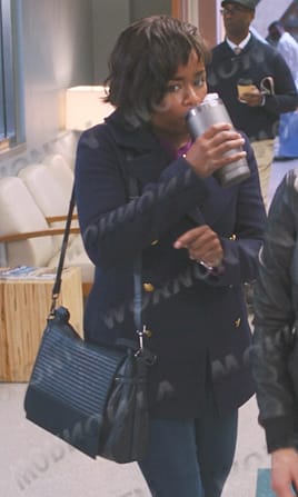 Simone's black shoulder bag on Greys Anatomy