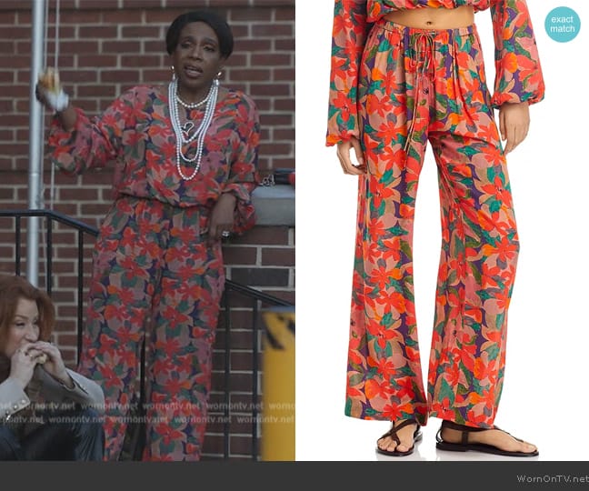 Solid & Striped x Sofia Richie Grainge The Ashling Floral Wide Leg Pants worn by Barbara Howard (Sheryl Lee Ralph) on Abbott Elementary