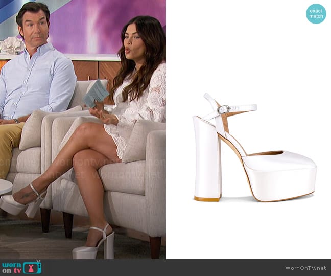 Stuart Weitzman Skyhigh 145 Platform Pump worn by Jenna Dewan on The Talk