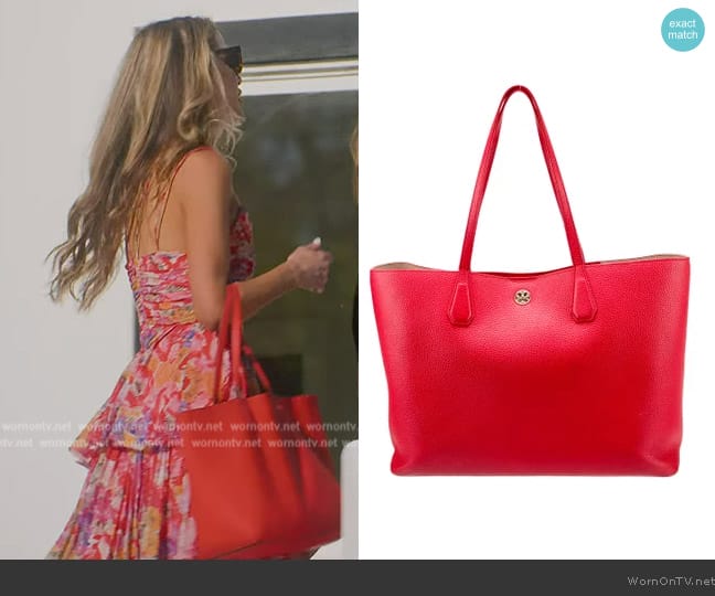 Tory Burch Leather Tote Bag worn by Alexandra Harper  on Selling the OC