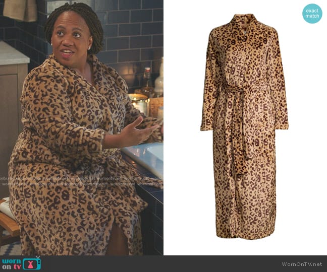 Ugg Marlow Double Face Fleece Robe in Live Oak Leopard worn by Miranda Bailey (Chandra Wilson) on Greys Anatomy