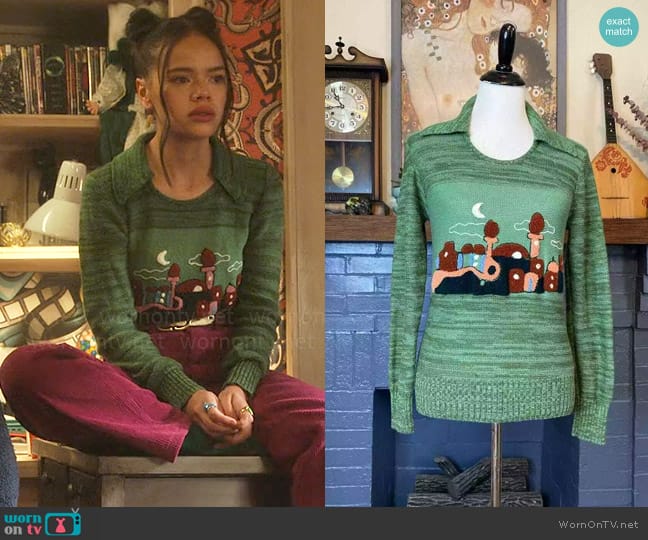 Glamour Knit Vintage Sweater worn by Minnie 'Mouse' Honrada (Malia Pyles) on Pretty Little Liars Original Sin