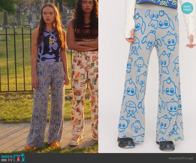 Lazy Oaf x Nhozagri Silver Knitted Pants worn by Minnie 'Mouse' Honrada (Malia Pyles) on Pretty Little Liars Original Sin