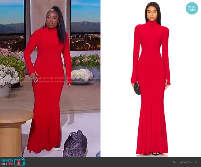 Norma Kamali Turtle Fishtail Gown in Tiger Red worn by Jennifer Hudson on The Jennifer Hudson Show