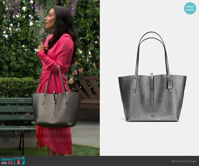 Coach Market Tote in Gunmetal worn by Audra Charles (Zuleyka Silver) on The Young and the Restless