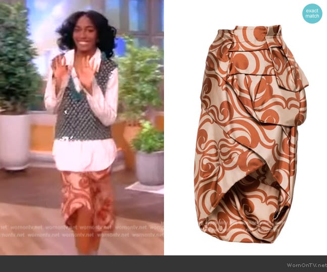 Dries Van Noten Brown Abstract-Print Draped Silk Skirt worn by Ayo Edebiri on The View