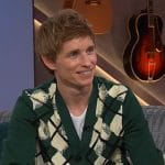 Eddie Radmayne’s green agyle cardigan on The Kelly Clarkson Show