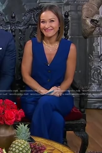 Eva’s blue vest and pants on Good Morning America