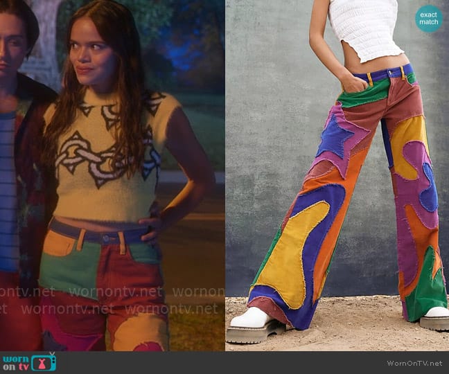 Free People Supernova Cord Jeans worn by Minnie 'Mouse' Honrada (Malia Pyles) on Pretty Little Liars Original Sin