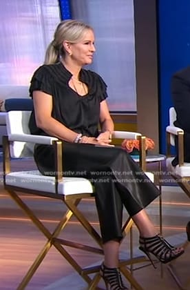 Jennifer's black cage sandals on Good Morning America