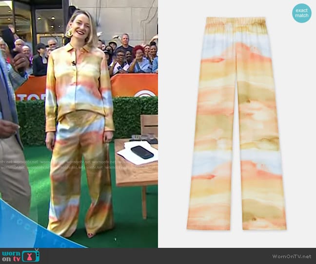 Lafayette 148 NY Riverside Horizon Print Silk Twill Pants in Straw Multi worn by Vanessa Price on Today