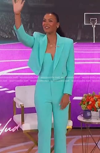 Malika Andrews' mint green cropped blazer and pants on The Jennifer Hudson Show