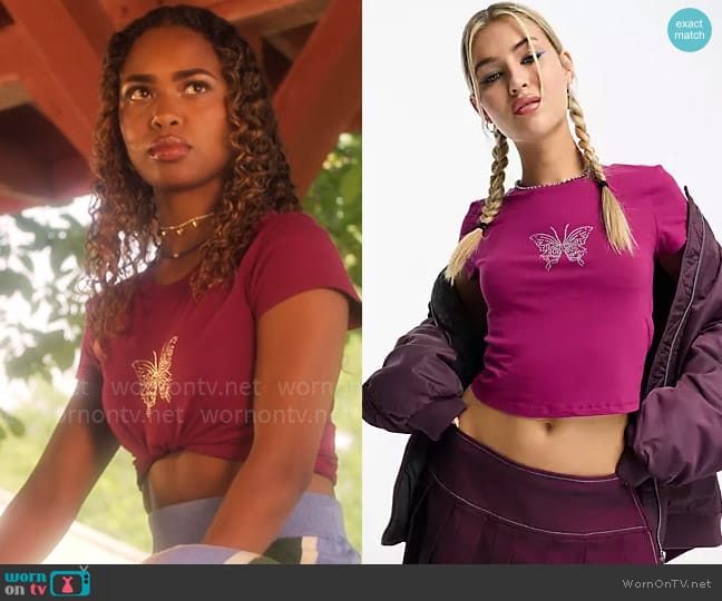 Noisy May Cropped diamante butterfly T-shirt in pink worn by Faran Bryant (Zaria) on Pretty Little Liars Original Sin