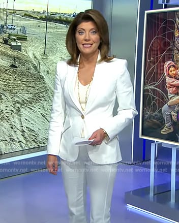 Norah’s white blazer on CBS Evening News