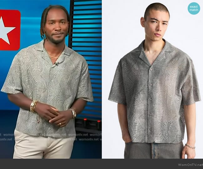 Zara Printed Open Knit Shirt worn by Scott Evans on Access Hollywood