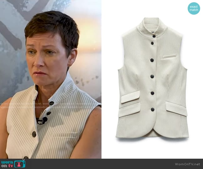 Rag & Bone Slade Ponte Vest in Ivory Stripe worn by Stephanie Gosk on NBC News Daily