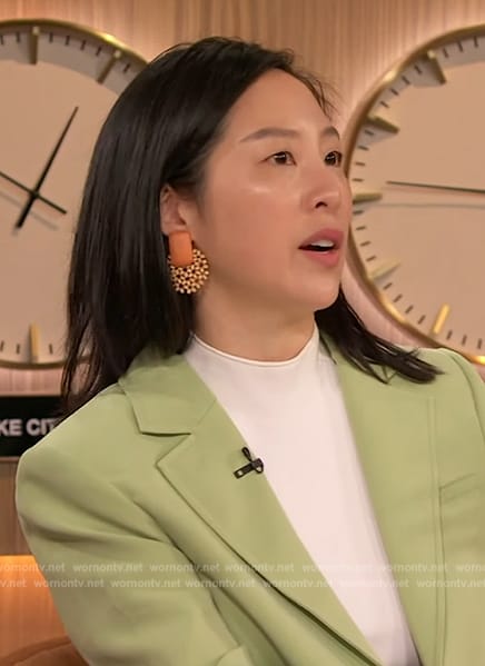 Sara Jane Ho’s statement earrings on The Drew Barrymore Show