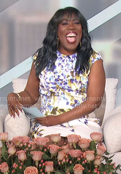 Sheryl's floral sleeveless dress on The Talk