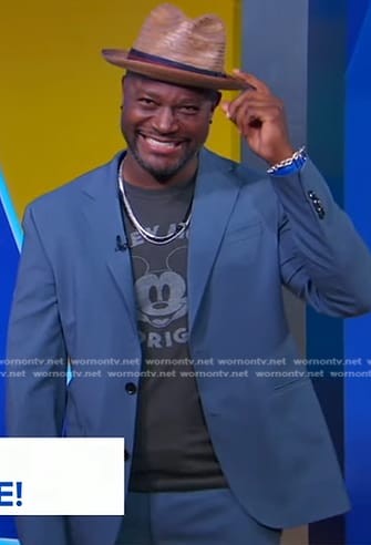 Taye Diggs’s grey tee and blue sneakers on Good Morning America