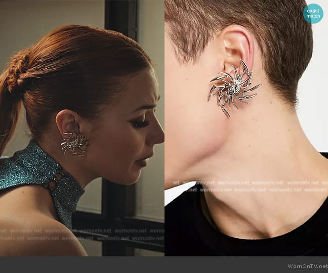 ASOS Spiral spike stud earring in silver tone worn by Chloe (Mirela Balic) on Elite