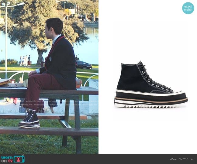 Converse Chuck 70 Trek Sneakers worn by Nico (Ander Puig) on Elite